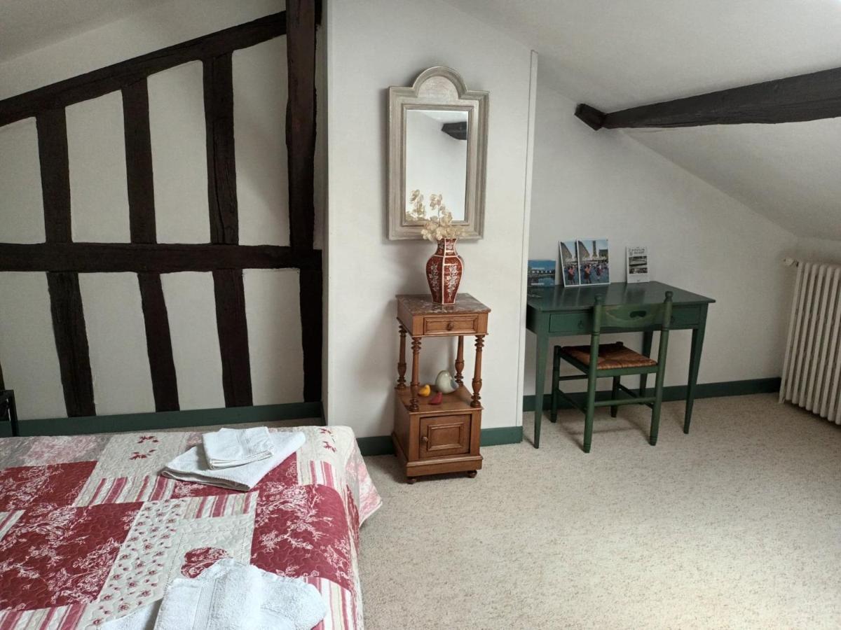 Chambres D'Hotes Le Veilleur De Noblat Saint-Léonard-de-Noblat Buitenkant foto